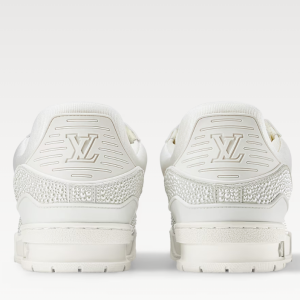 LV Trainer Sneaker 1AHTNH