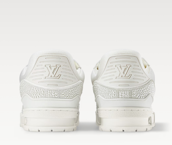 LV Trainer Sneaker 1AHTNH