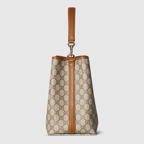 GG Emblem medium bucket bag beige