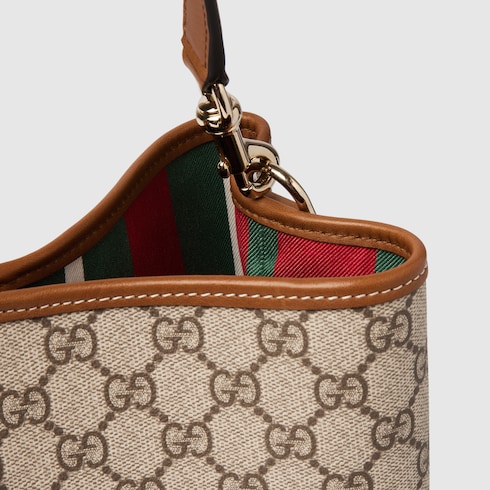 GG Emblem medium bucket bag beige