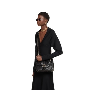 GG Marmont medium shoulder bag black leather