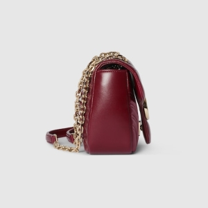 GG Marmont medium shoulder bag Rosso