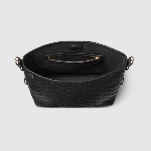 GG Emblem small shoulder bag