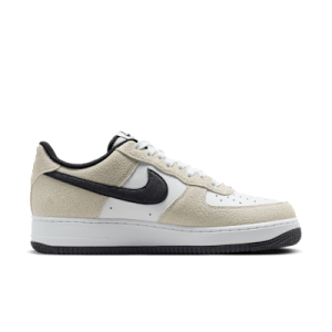 Nike Air Force 1 '07 LV8 Light yellow