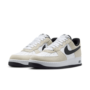 Nike Air Force 1 '07 LV8 Light yellow