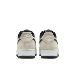 Nike Air Force 1 '07 LV8 Light yellow