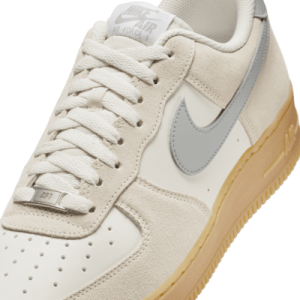 Nike Air Force 1 '07 LV8 yellow