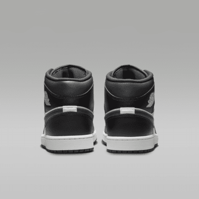 Air Jordan 1 Mid DQ8426-010