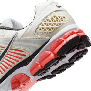 Nike Zoom Vomero 5 FB9149-102