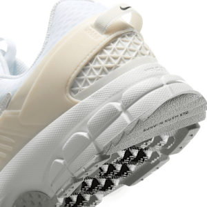 Nike Zoom Vomero Roam HJ4646-100