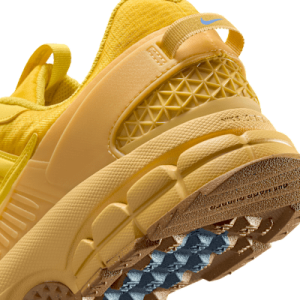 Nike Zoom Vomero Roam HJ4646-700