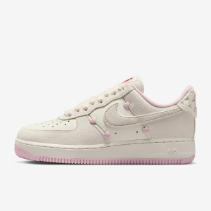 Nike Air Force 1 '07 LX Light pink