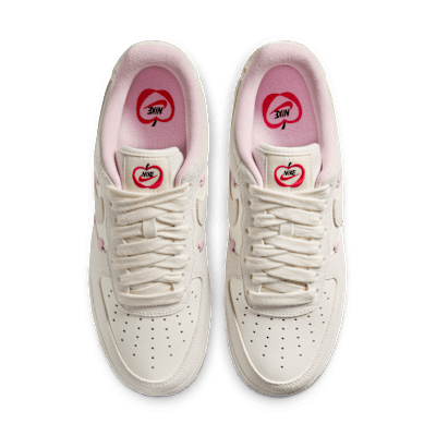 Nike Air Force 1 '07 LX Light pink