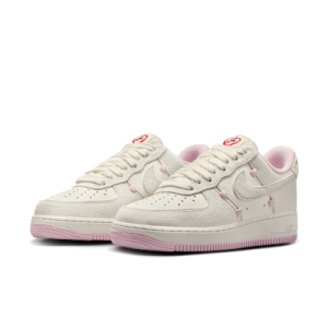 Nike Air Force 1 '07 LX Light pink