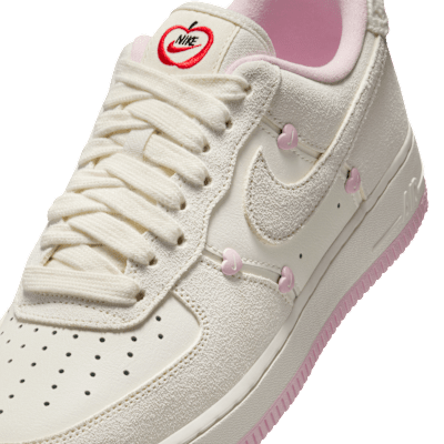 Nike Air Force 1 '07 LX Light pink
