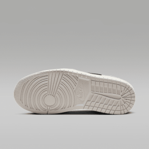 Air Jordan 1 Low Method of Make FN5032-100