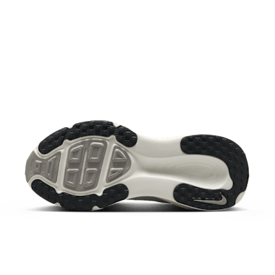 Nike Vomero 18 HM6804-101