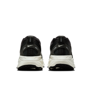 Nike Vomero 18 HM6804-005
