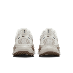 Nike Vomero 18 HM6804-003