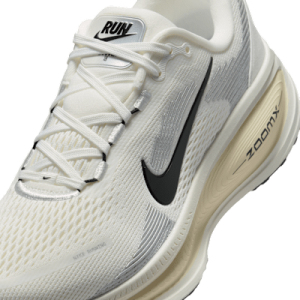 Nike Vomero 18 HM6804-101