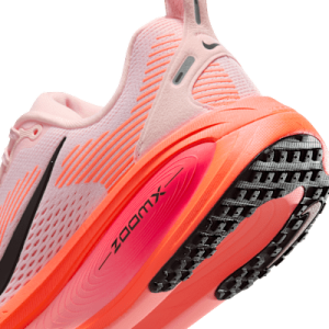 Nike Vomero 18 HM6804-600