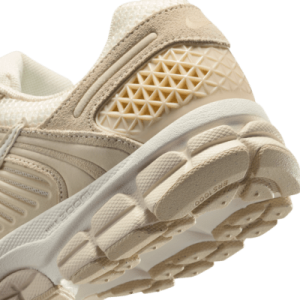 Nike Zoom Vomero 5 HQ0458-200